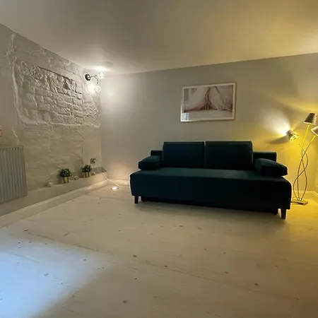 Budget Apartment In Old City Апартаменты Рига